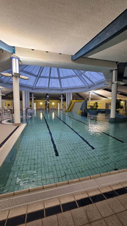 Pool Victor's Residenz-Hotel Teistungenburg