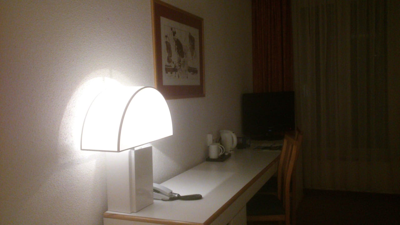 Arbeitstisch Vienna House Easy by Wyndham Leipzig