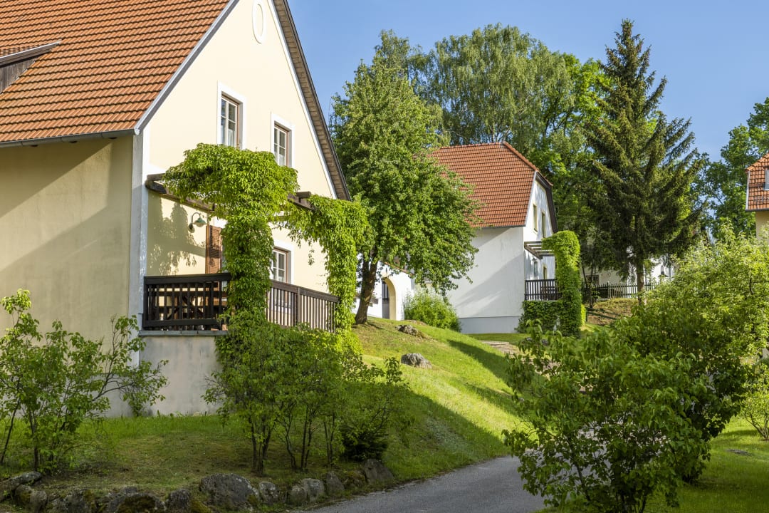 Außenansicht Theater- und Feriendorf Königsleitn