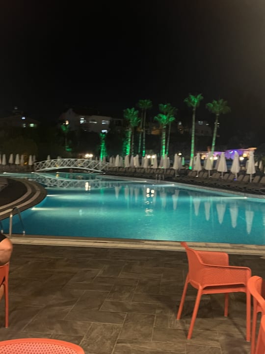 Pool Side Mare Resort & Spa