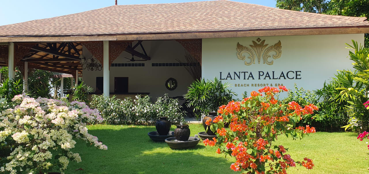 Lobby Lanta Palace Beach Resort & Spa