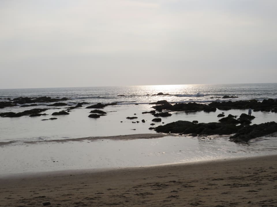 Strand Ocean Breeze Resort
