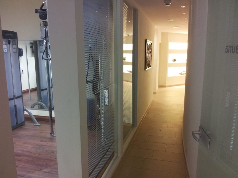 Sauna mit Fitnessraum Schloss Reinach