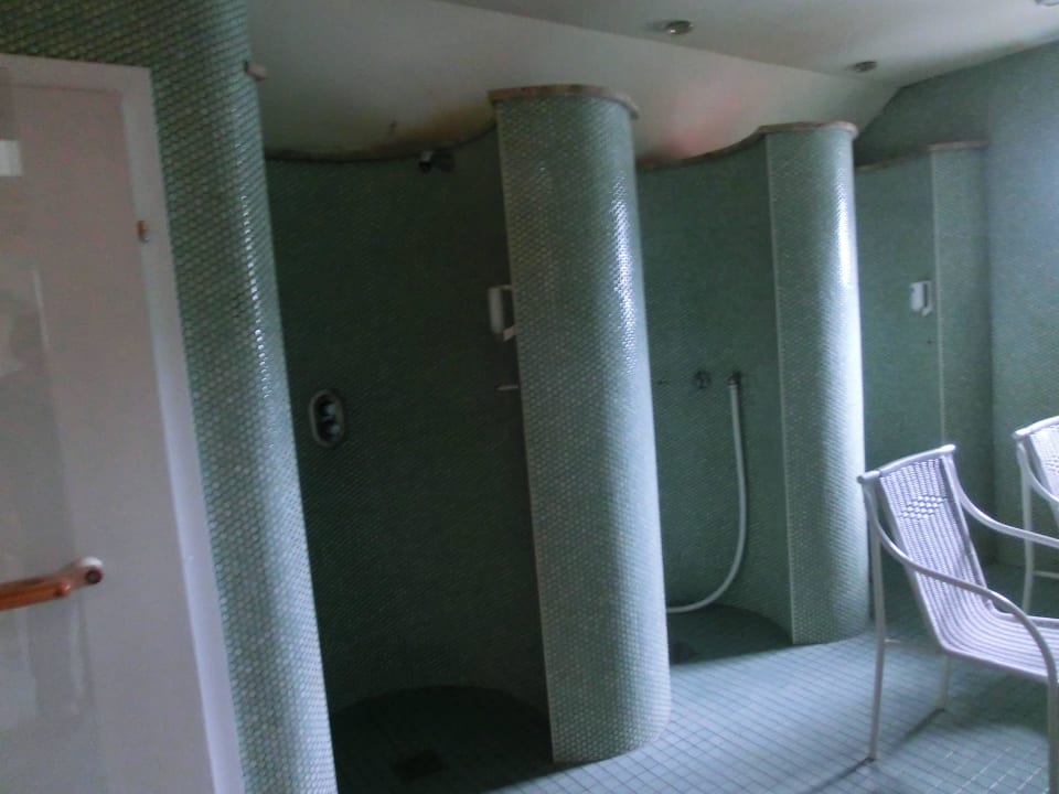 Sanitäre Anlagen in der Sauna Hotel die Hindenburg