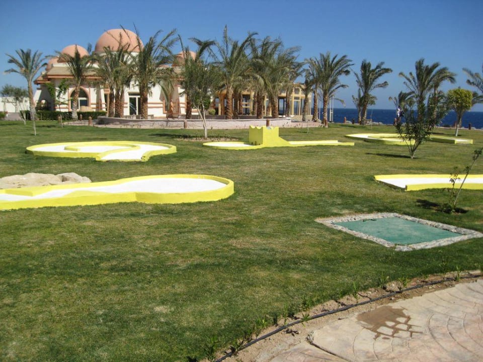 Minigolf Serenity Alpha Beach