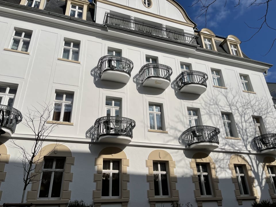 Außenansicht Hotel Weisses Haus