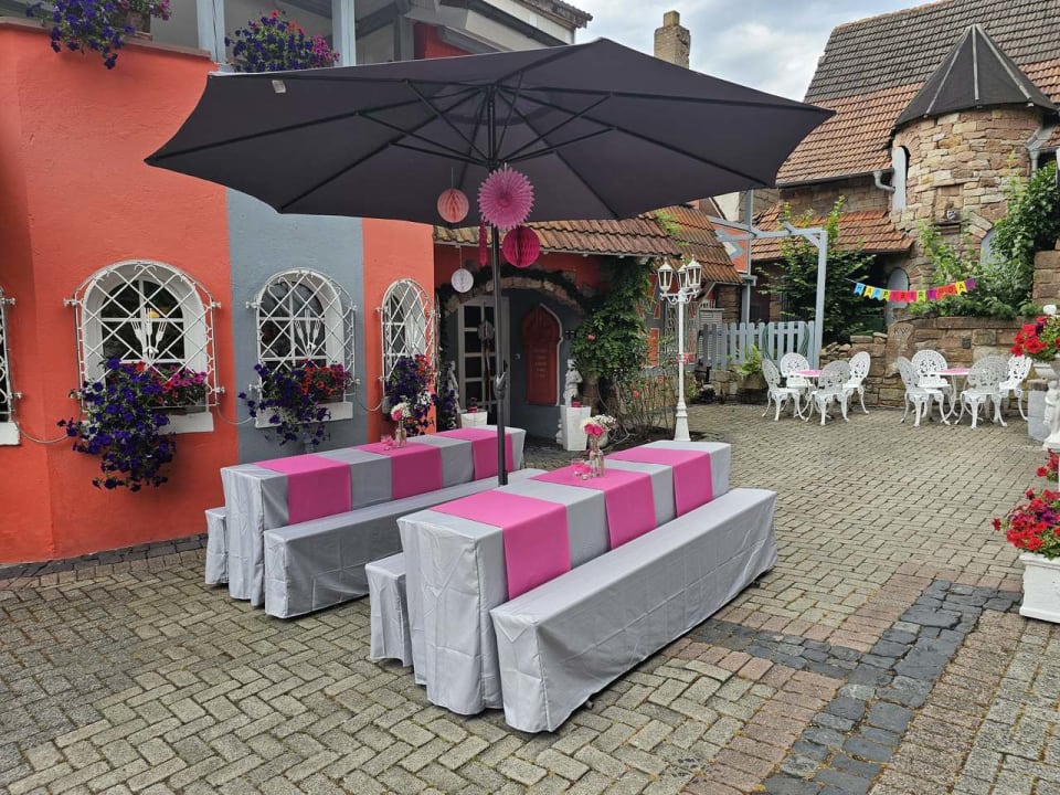 Gartenanlage Pension Burger - Bed & Breakfast