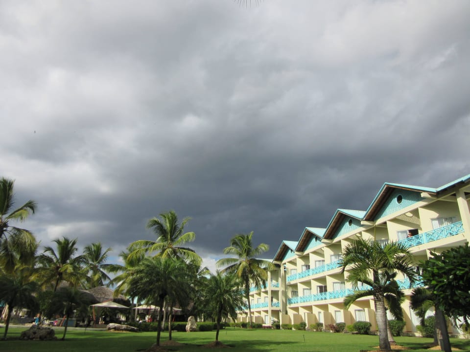Hotel nach dem Tropenschauer Dreams La Romana Resort & Spa