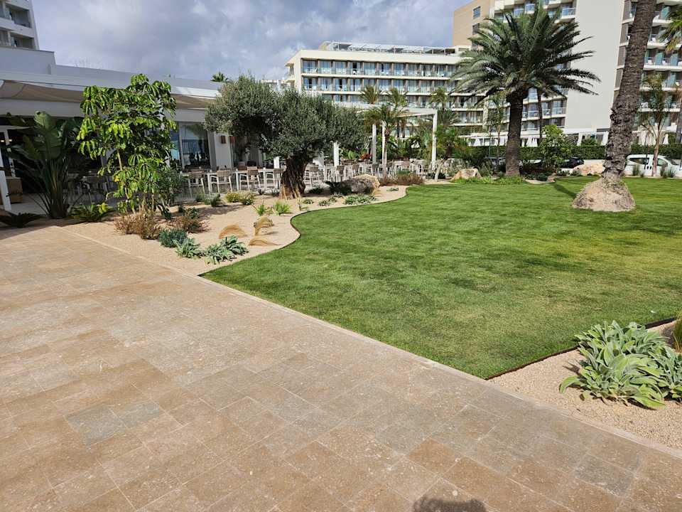 Gartenanlage Hipotels Flamenco