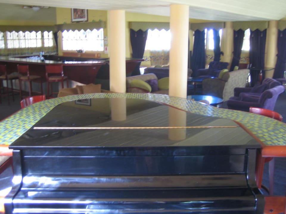 Piano bar Sandals Grande Antigua