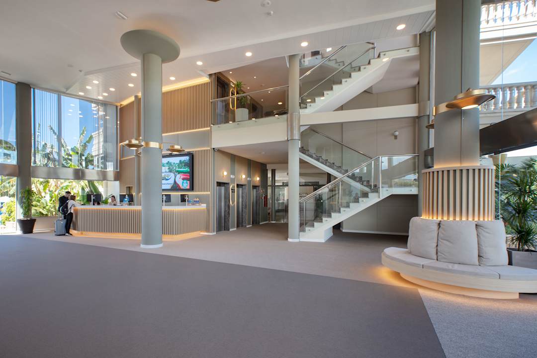 Lobby Ponient Dorada Palace by PortAventura