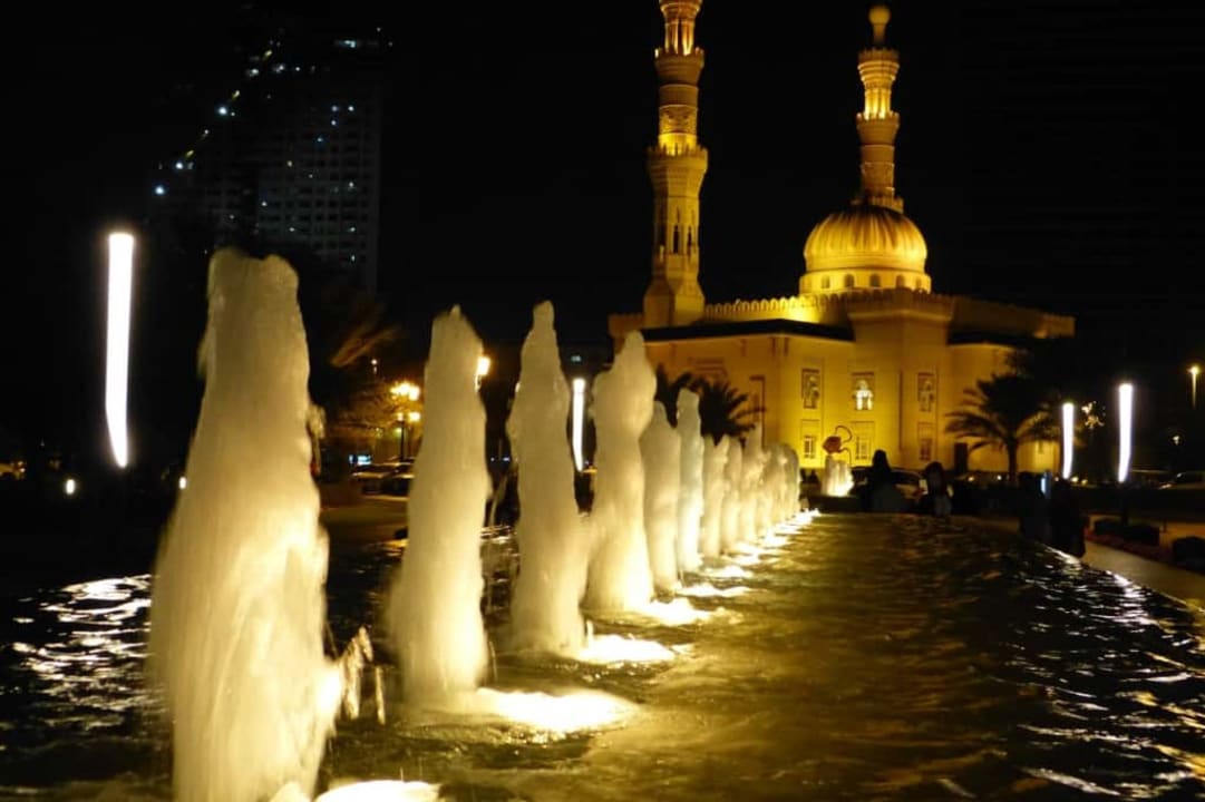 Okolica Hotel Golden Tulip Sharjah