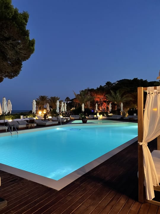 Pool Hotel Riomar Ibiza, Tribute Portfolio