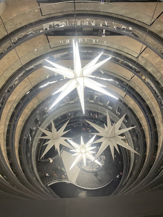 Sonstiges Royal Seginus