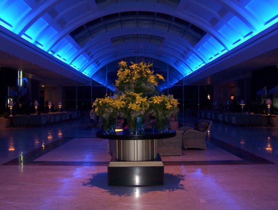 Lobby Hotel Miracle Resort