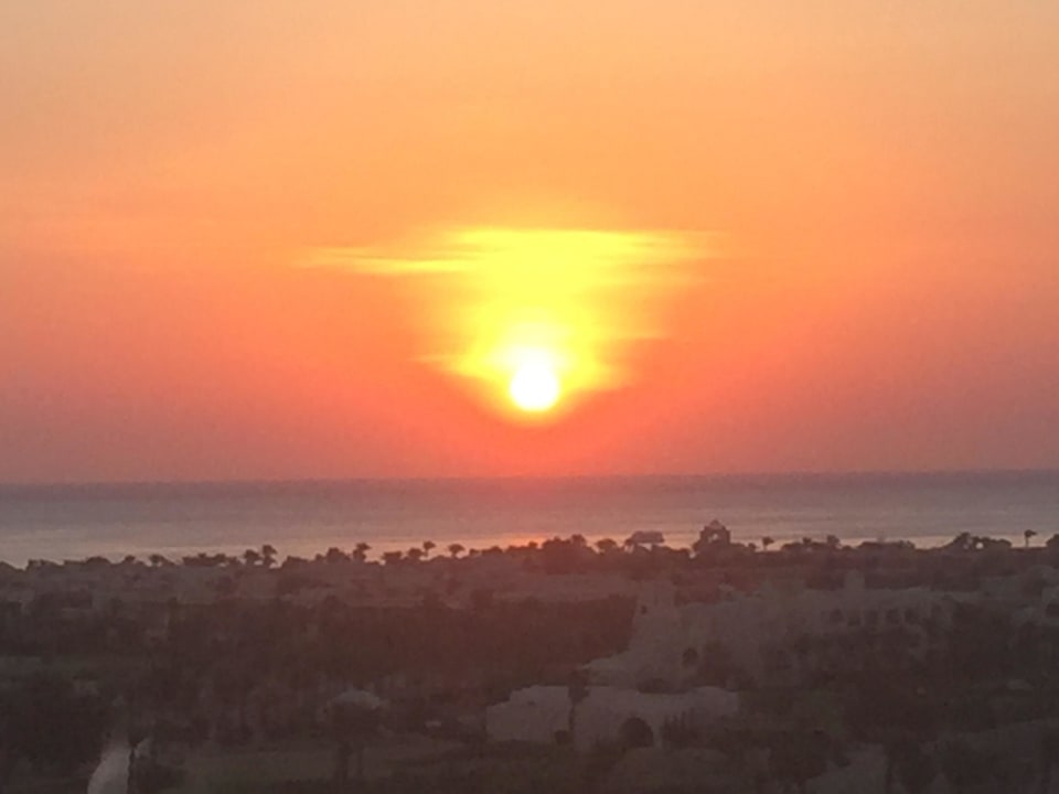 Sonnenaufgang gegen 5h Steigenberger Makadi Hotel - Adults only