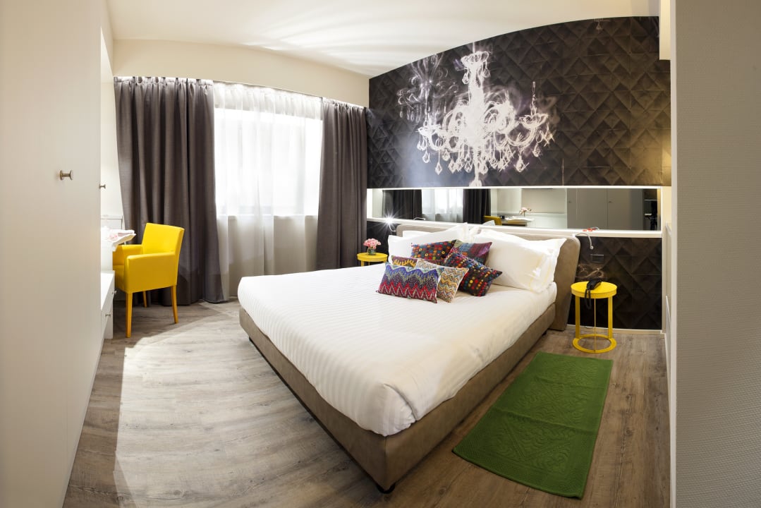 Zimmer Albavilla Hotel & Co