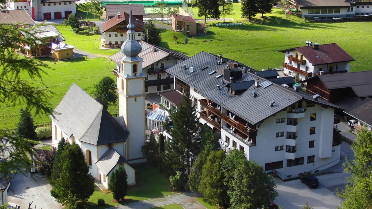 Hotel Krichenwirt in Feichten/Kaunerta Hotel Kirchenwirt