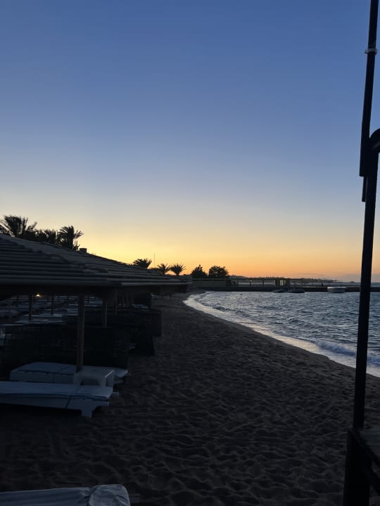 Strand Palm Beach Resort