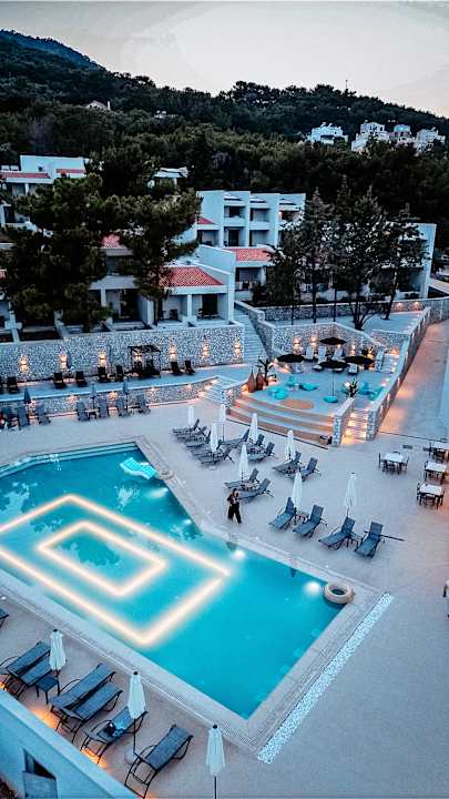 Außenansicht Mythical Coast Wellness Retreat