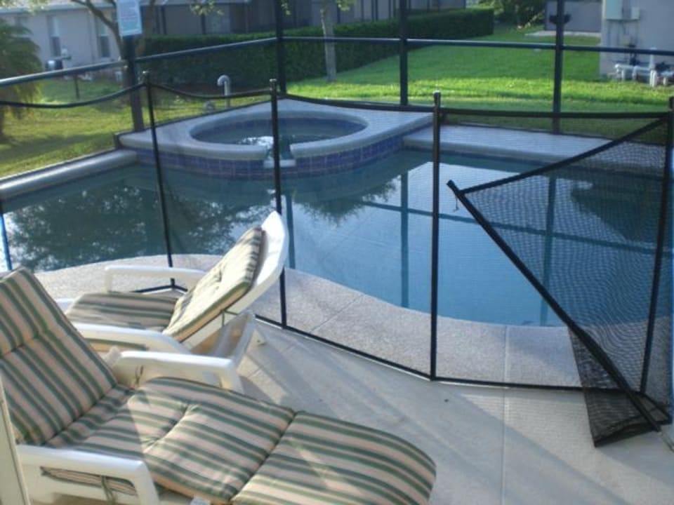 Pool der Villa mit Gazezaun Villen in Orlando