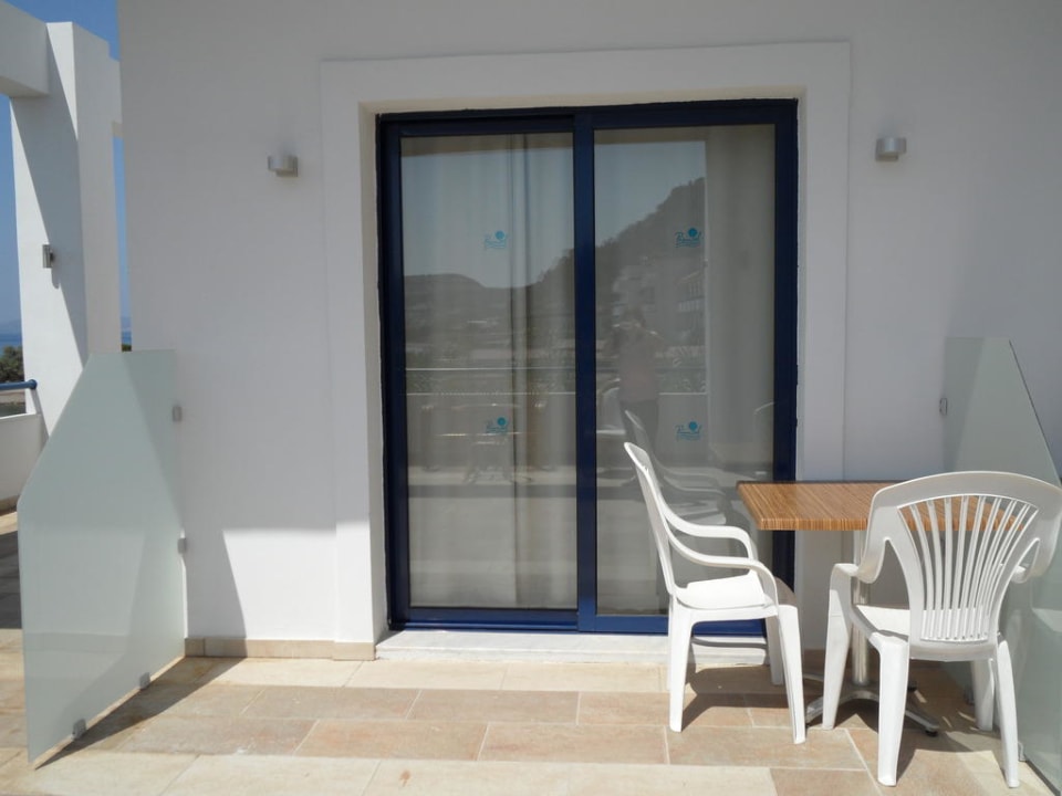 Terrasse im neuen Bettenhaus alltoura Club SUNRISE BEACH RESORT