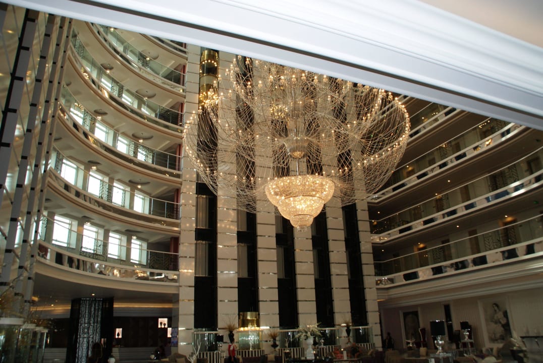 Erg mooie prachtige Lamp Hotel Delphin Imperial