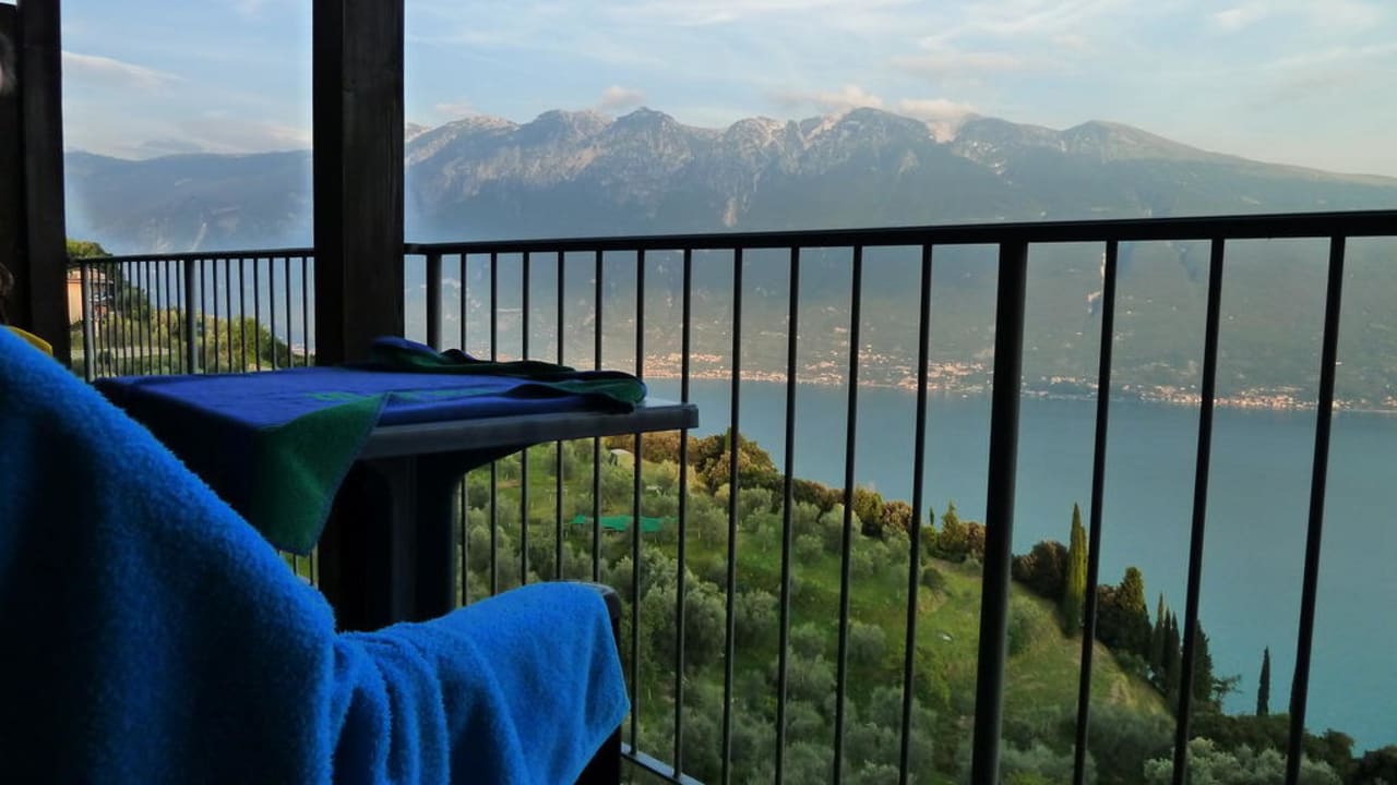 Widok z balkonu na Masyw Monte Baldo Residence Ruculì
