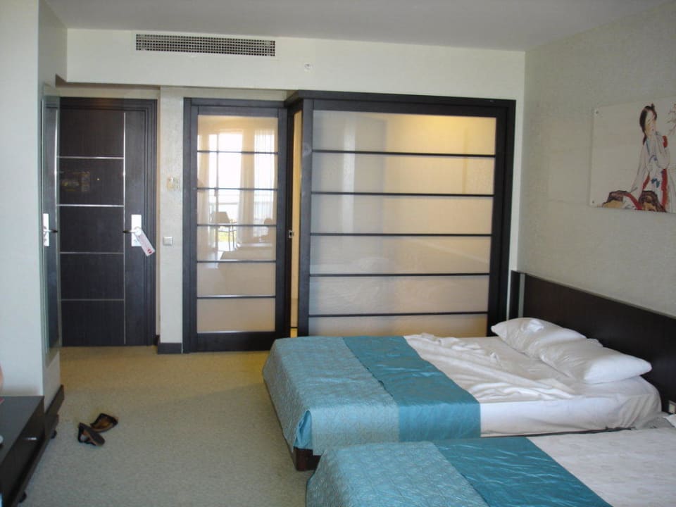 Chambre standard vue sur mer 2 adultes & 1 enfant Limak Lara Deluxe Hotel & Resort