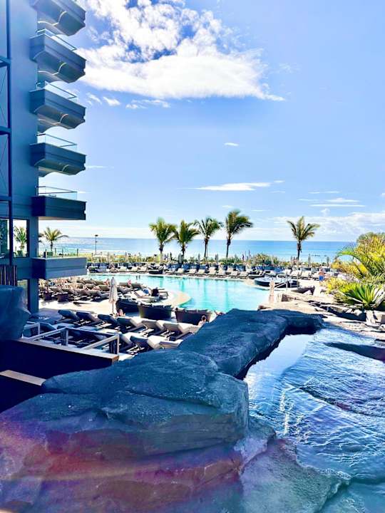 Pool Hotel Faro, a Lopesan Collection Hotel