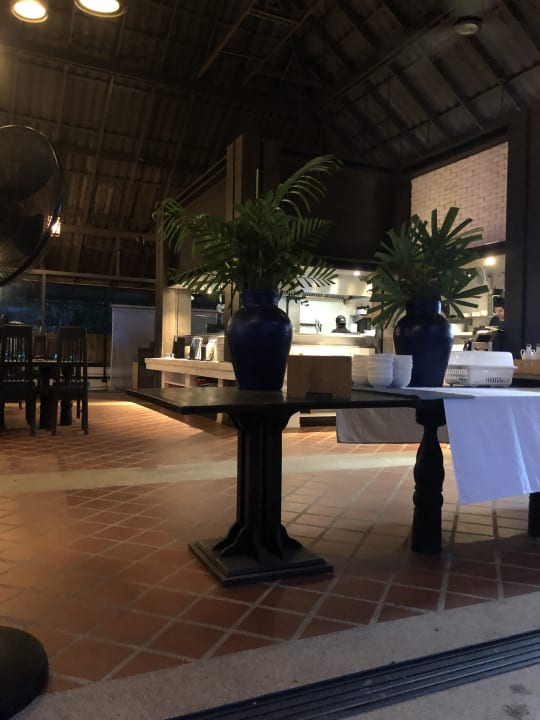 Gastro akyra Beach Club Phuket