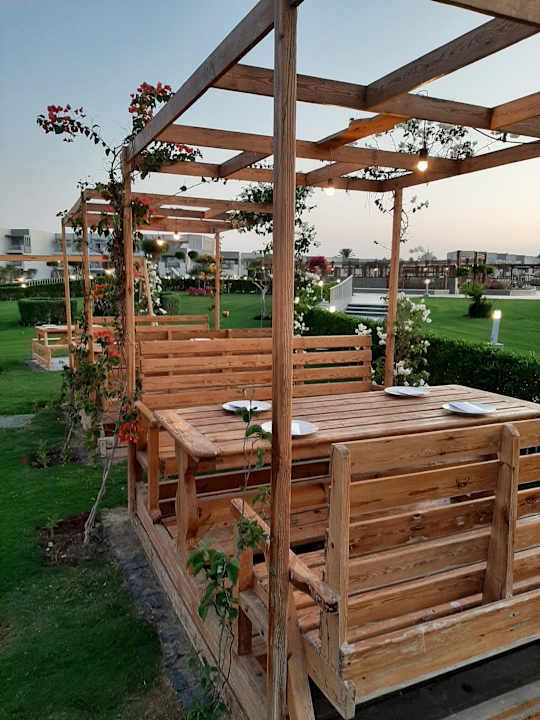 Gastro SUNRISE Crystal Bay Resort