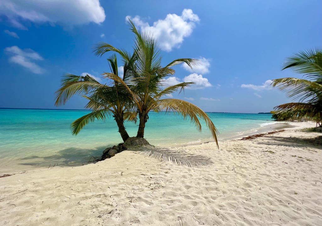 Strand Adaaran Select Meedhupparu Island Resort - Premium All Inclusive