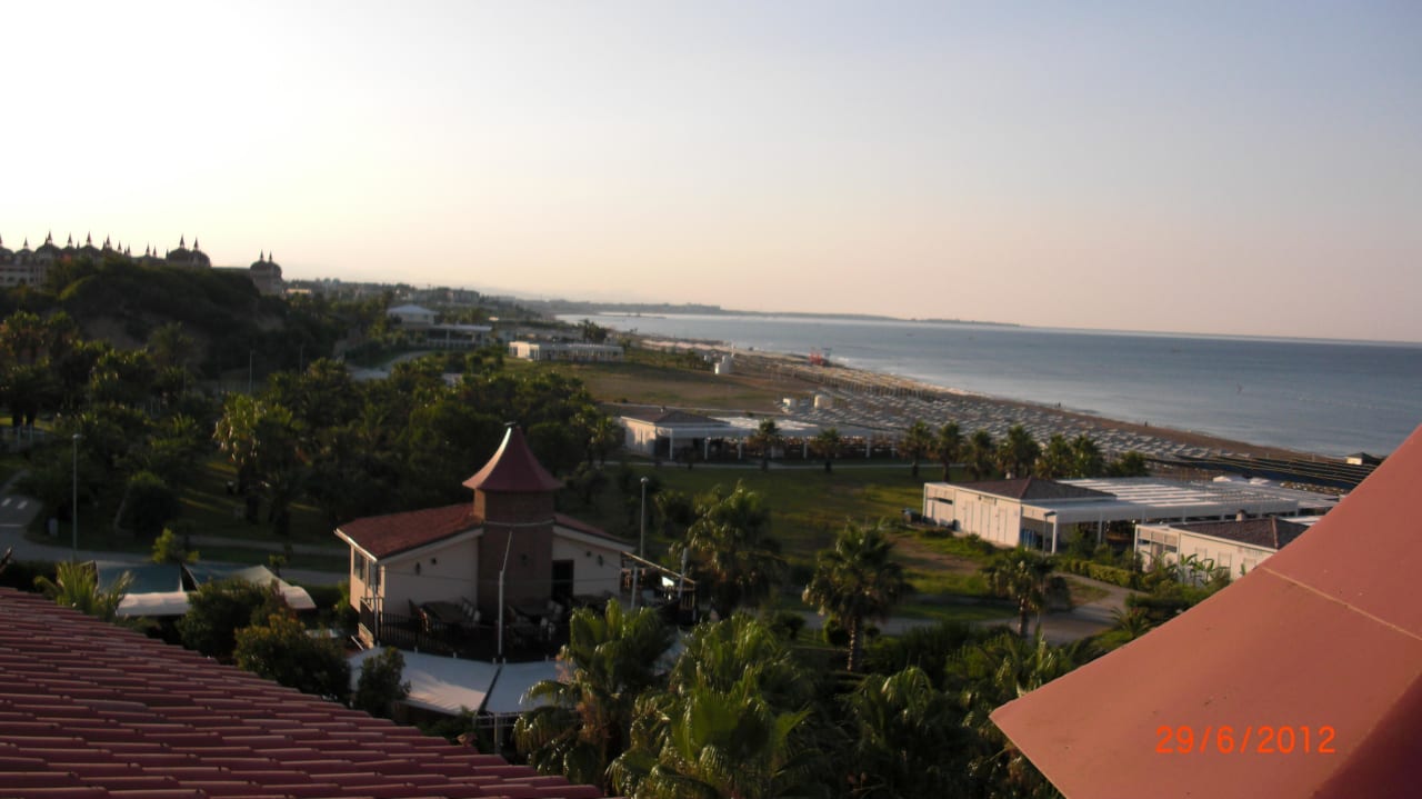 Blick aus dem dritten Stock Bella Resort & Spa