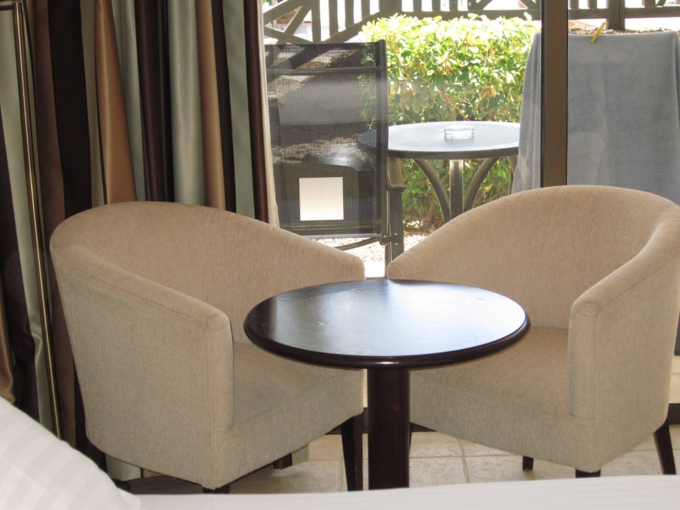 Sitzecke im Zimmer Occidental Jandía Royal Level - Adults only