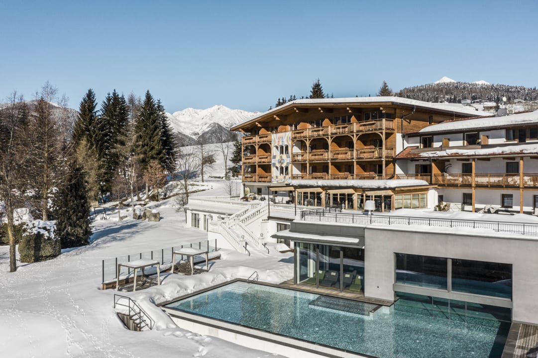 Außenansicht Parkhotel Holzerhof