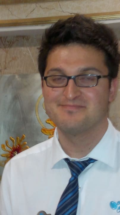 Total netter lieber Mann  Sunrise Queen Luxury Hotel