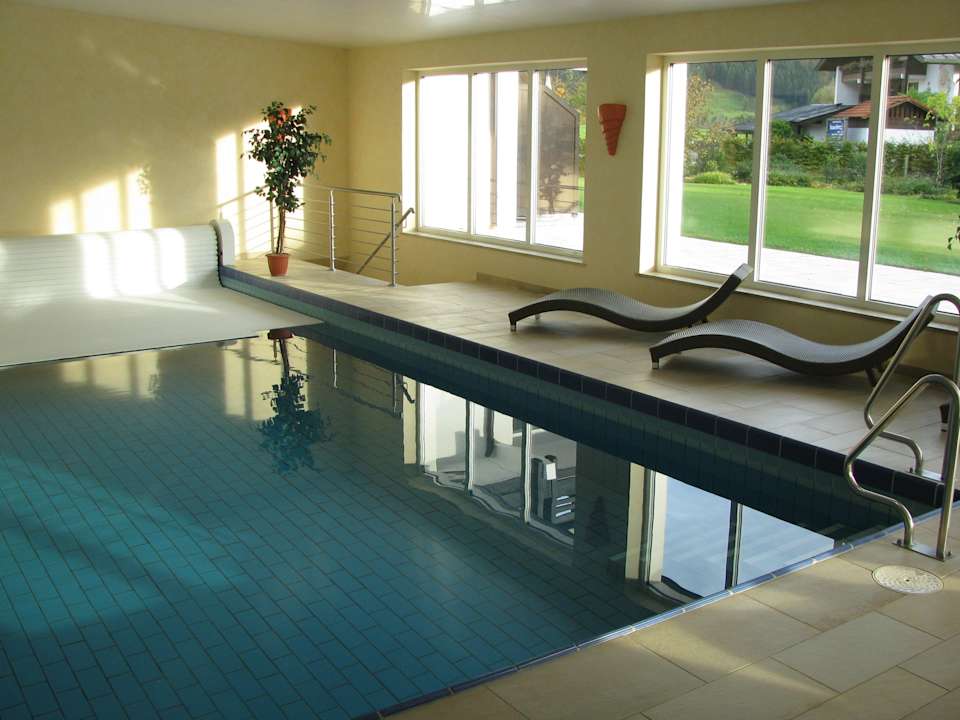 Hallenbad mit Gartenblick Hotel Zum Postillion