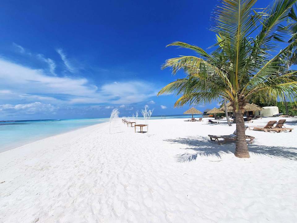 Strand Kuredu Island Resort & Spa