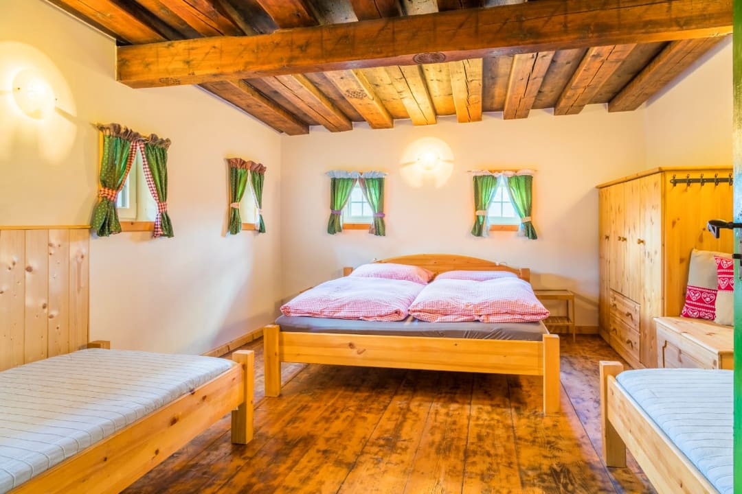 Zimmer Almhütte Brandgut