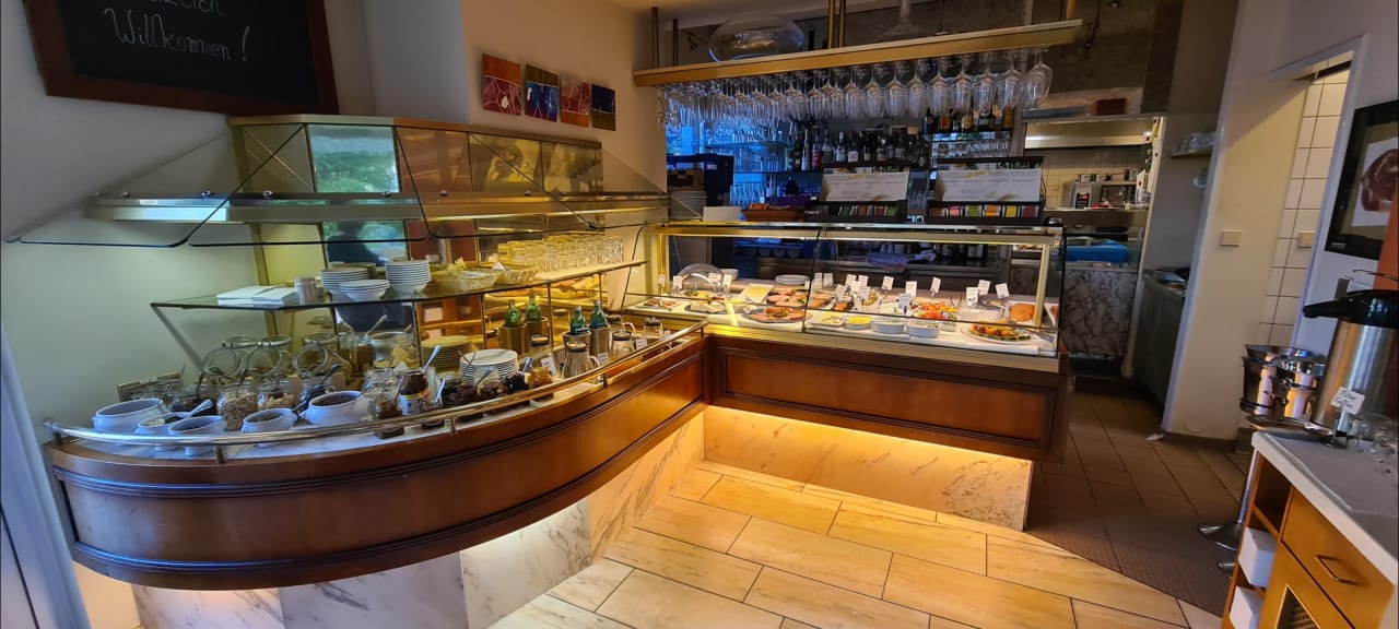 Gastro Bernstein Villa Kastania