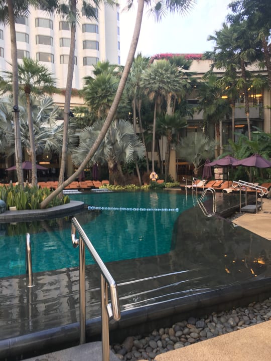 Pool Shangri-La Hotel, Bangkok
