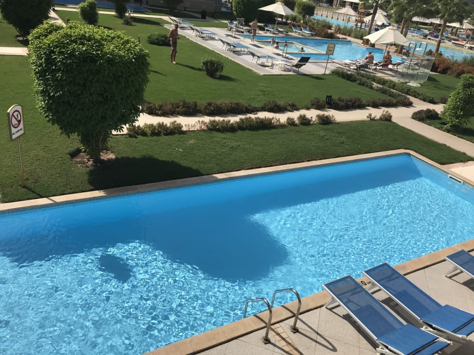Pool Titanic Royal