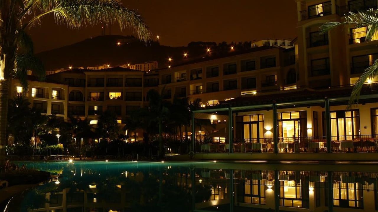 Hotel bei Nacht Hotel Porto Mare - PortoBay