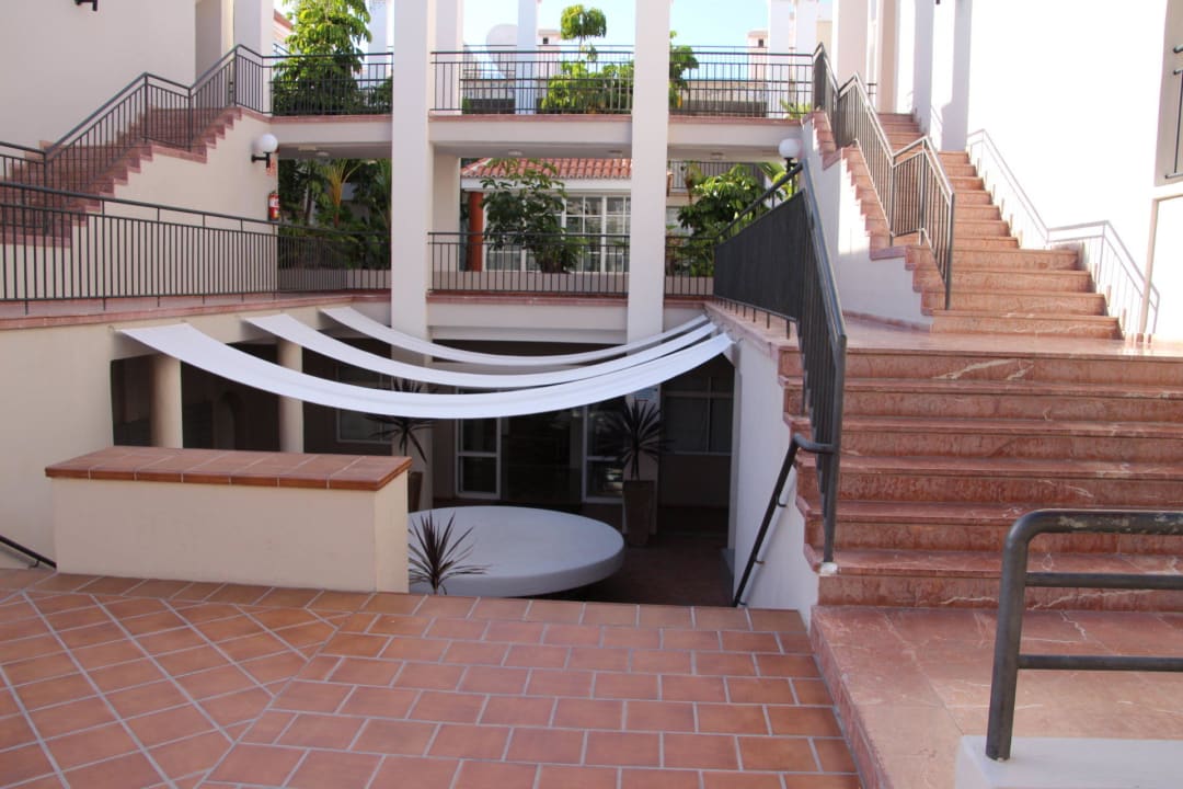Achtung Treppen! Los Olivos Beach Resort
