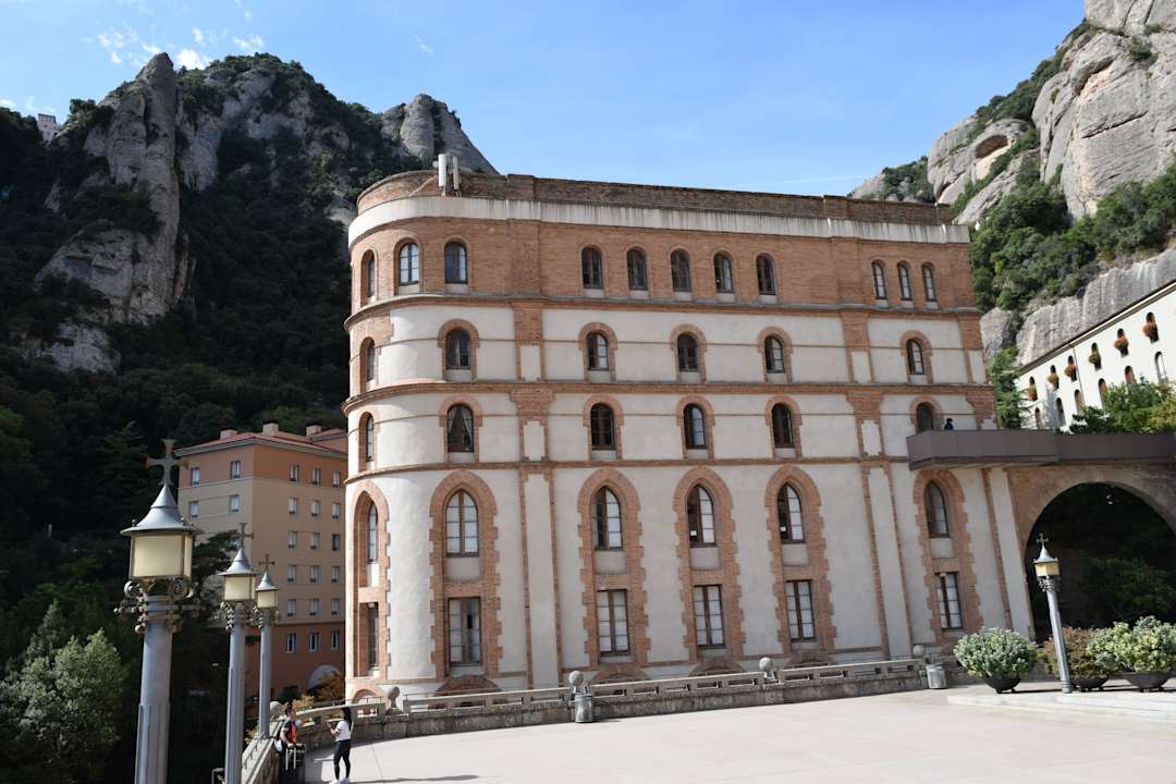 Außenansicht Alberg Abat Oliba