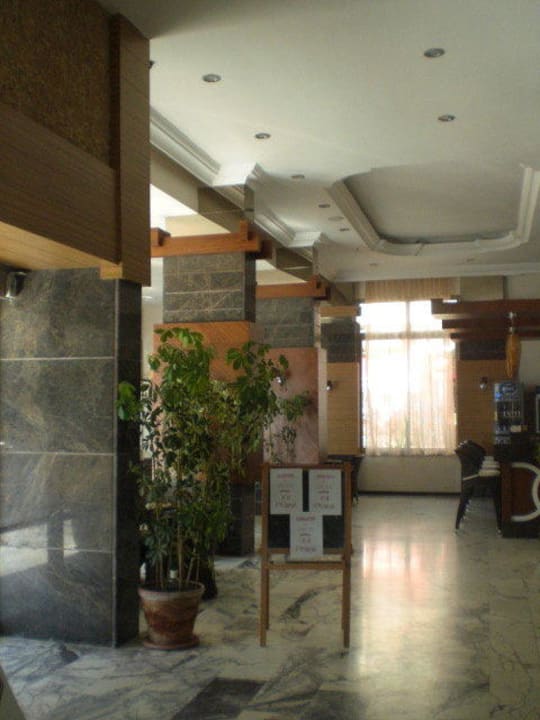 Hotel Lobby Parador Beach Hotel