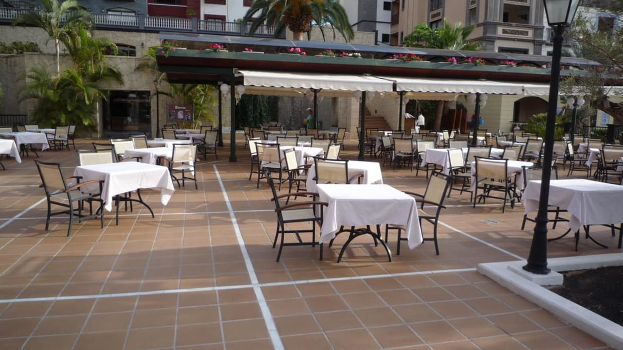 Im Freien: Frühstück oder Abendessen Gran Tacande Wellness & Relax Costa Adeje
