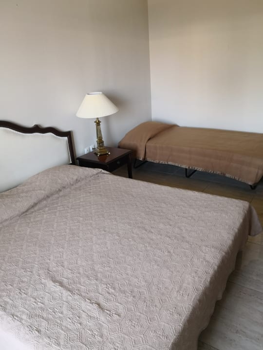 Zimmer Sandy Beach Resort