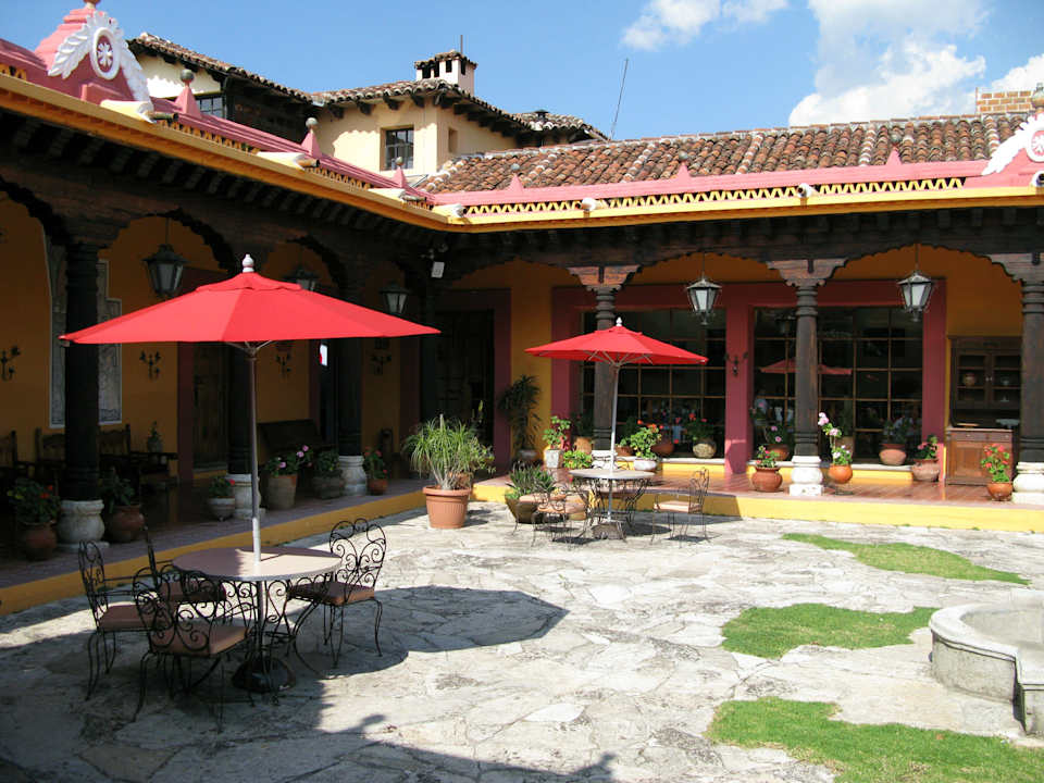 Внутри отеля Hotel Diego de Mazariegos